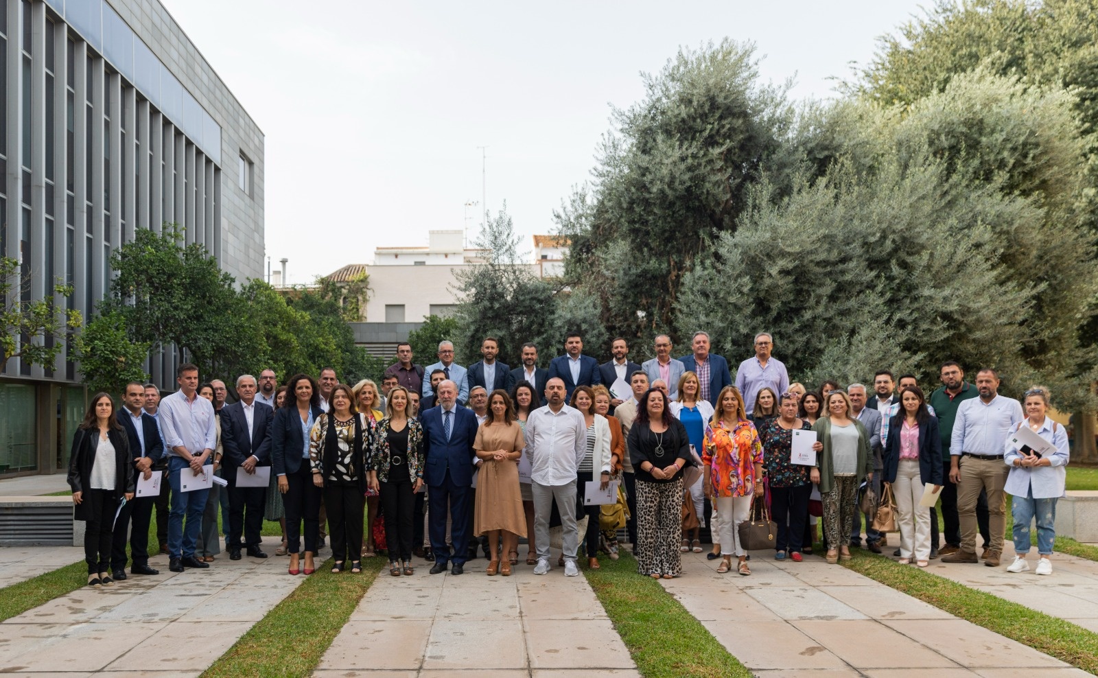 El Ronquillo se adhiere a cities